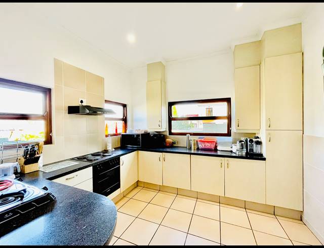 3 BEDROOM HOUSE FOR SALE IN KYALAMI HILLS